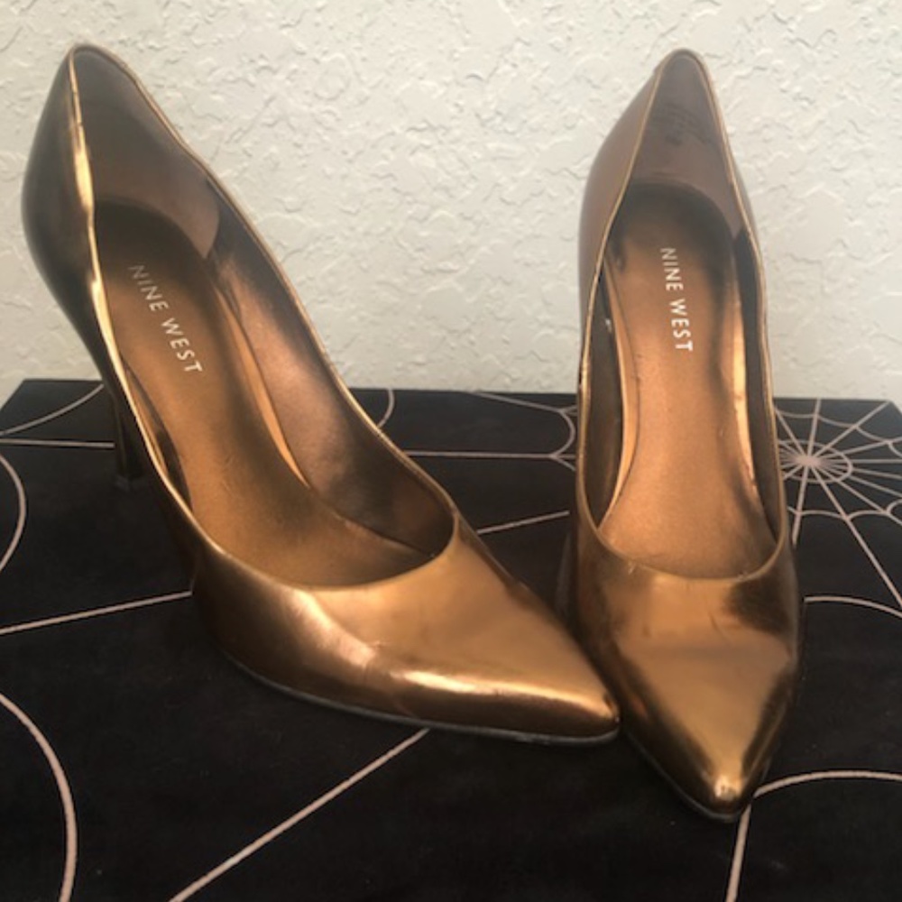Metallic Nine West Pumps